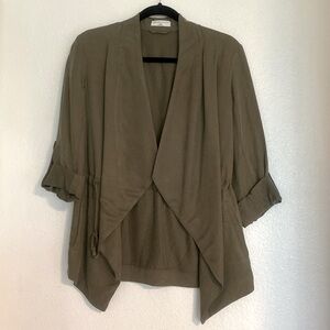 Aritzia Babaton top NWOT